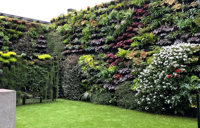 Vertical wall green gardens garden exterior outside inside residential ideas jardines designing future interior decor gardening verticales greening big bright